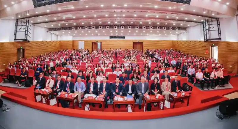 2025外语教育新地标：广州启幕高教学会学术盛宴
