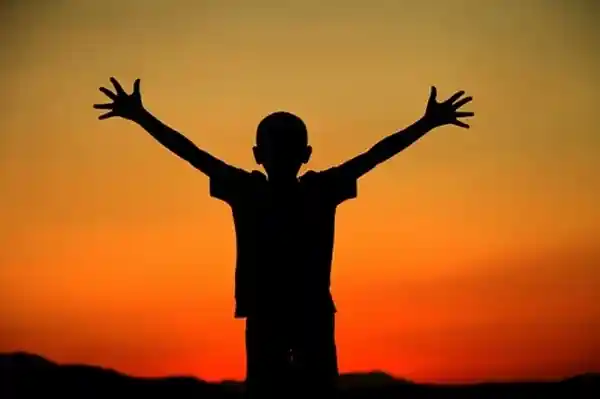 幼儿园开学上演冰火两重天