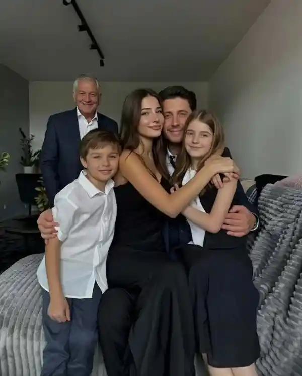 AI竟成黄色内容制造机？