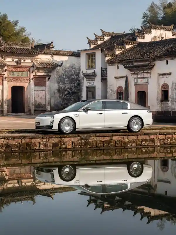 余承东官宣：尊界S800除夕登央视春晚引热议